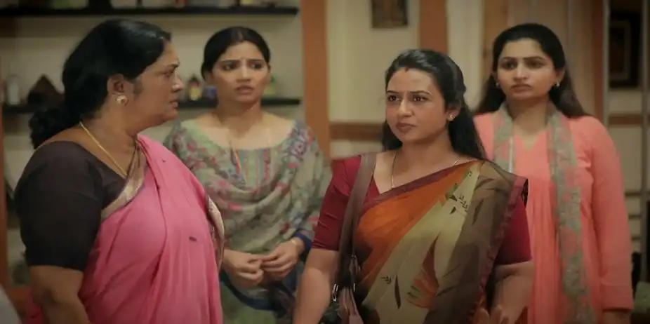 Azhagae Azhagu S1 E126 - Revathi Faces a Difficult Situation
