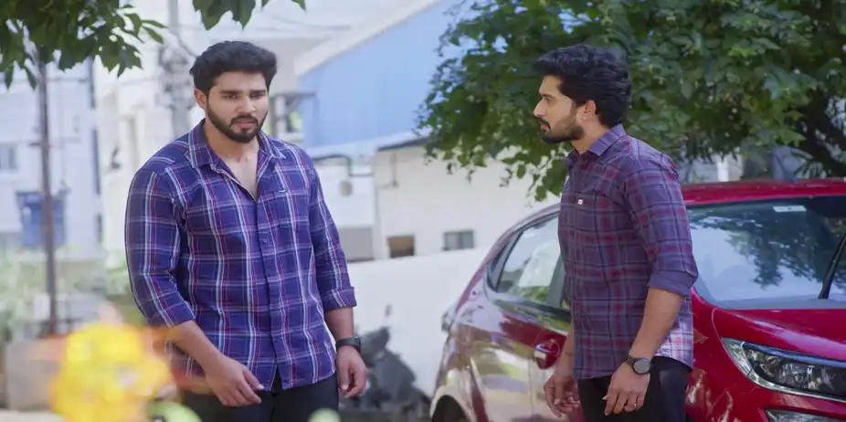 Karthika Deepam - Idi Nava Vasantham S2 E553 - Karthik Fumes at Kasi