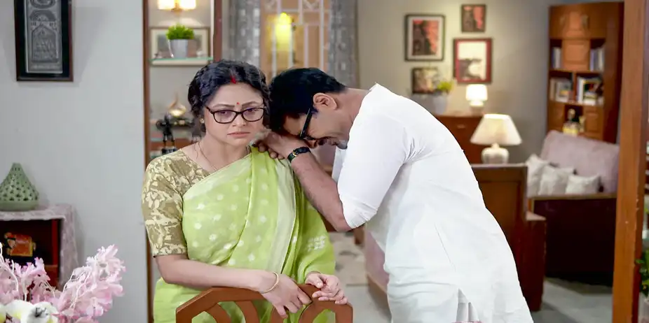 Chiroshokha S1 E381 - Swatantra Teases Kamalini