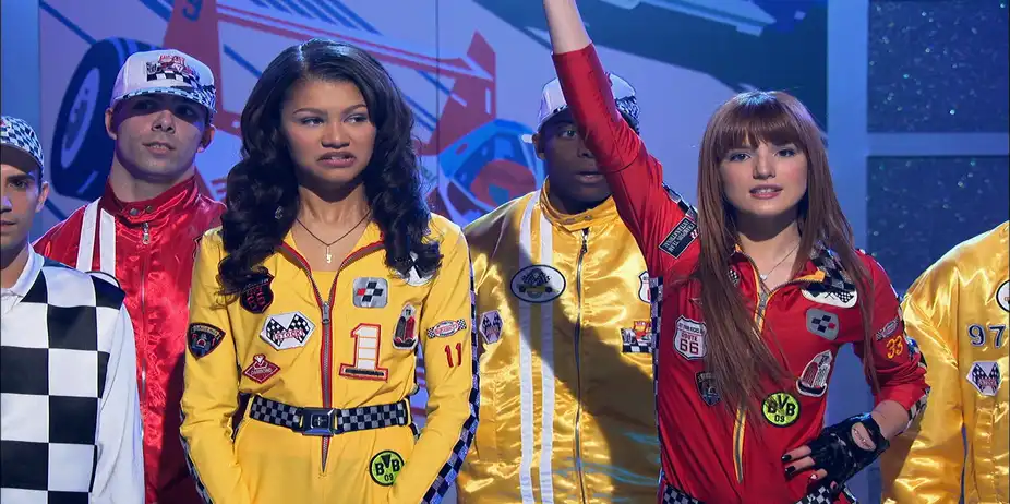 Shake It Up S2 E28 - Embarrass It Up