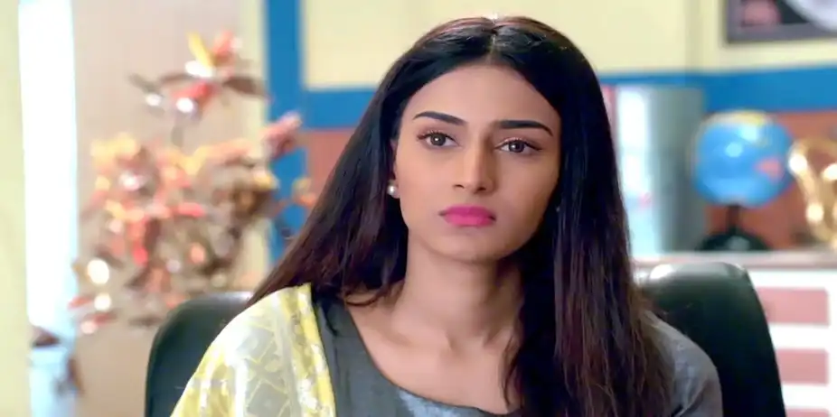 Kasautii Zindagii Kay S2 E1 - Prerna Saves Anurag