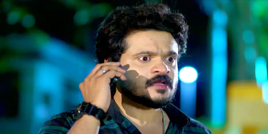 Chempaneer Poovu S1 E130 - A Shocking News for Sachi