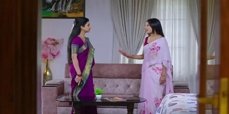 Gowri Kalyana S1 E166 - Monika Ignores Gowri's Warning