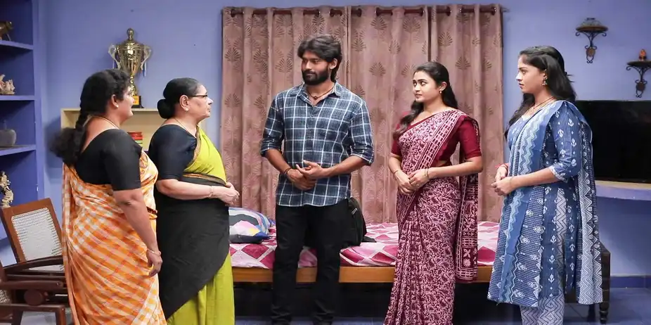 Mahanadhi S1 E638 - Kumaran Sets Out with a Mission