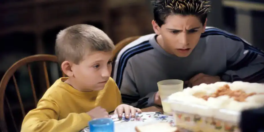 Malcolm in the Middle S3 E10 - Lois' Makeover