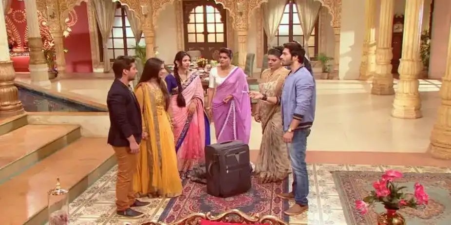 Udaan S1 E562 - Chakor refuses to divorce Suraj!