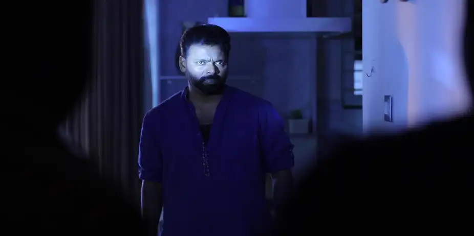 Thendral Vandhu Ennai Thodum S1 E660 - Vetri's Heroic Act