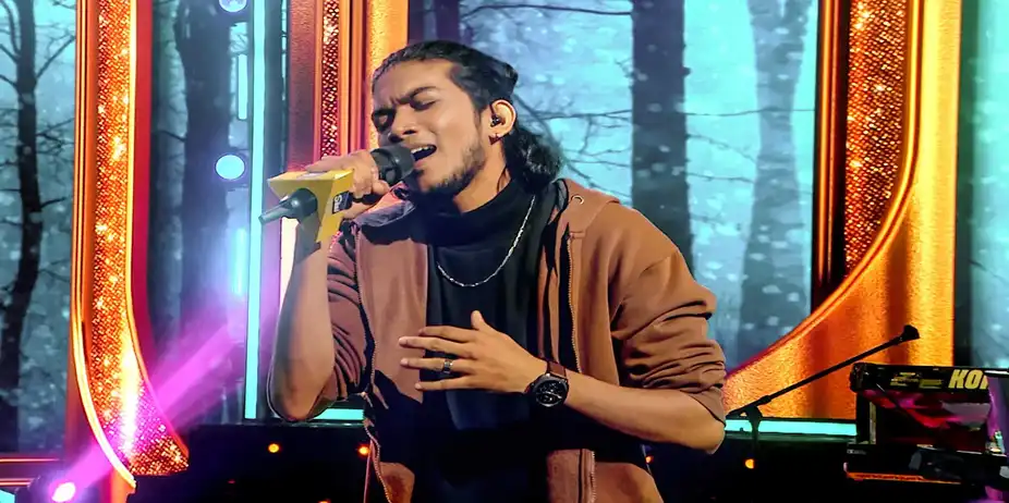 Watch Star Singer S10 E33 - Vidhu Raj Steals the Show on JioHotstar ...