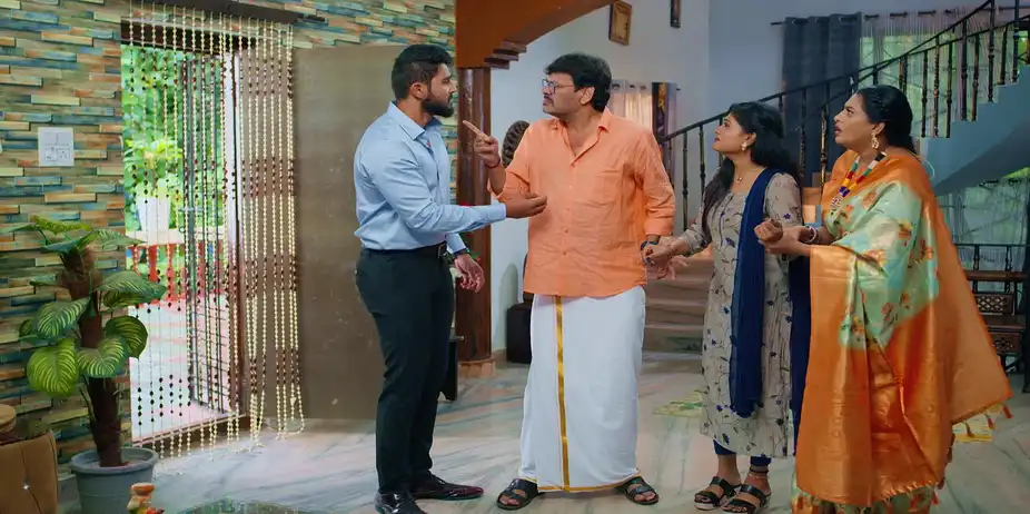 Karthika Deepam - Idi Nava Vasantham S2 E156 - Swapna's Impulsive Move