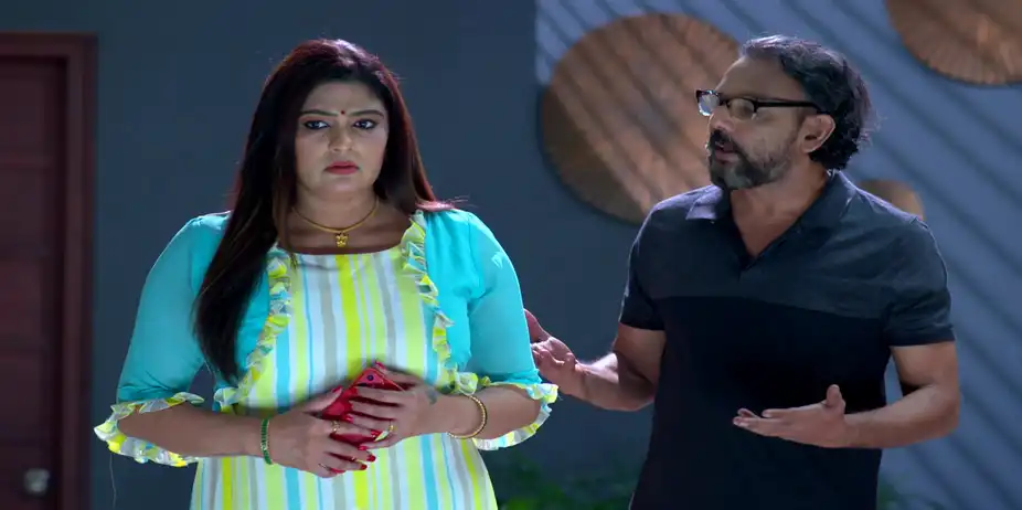 Watch Koodevide S1 E488 - Anandan Questions Rani on JioHotstar with ...