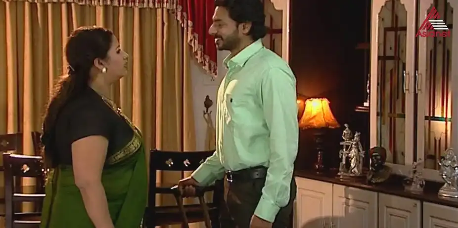 Amma S28 E896 - Chandu returns home