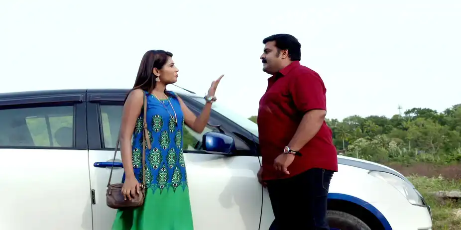 Bharya S3 E9 - Anil Blackmails Nayana