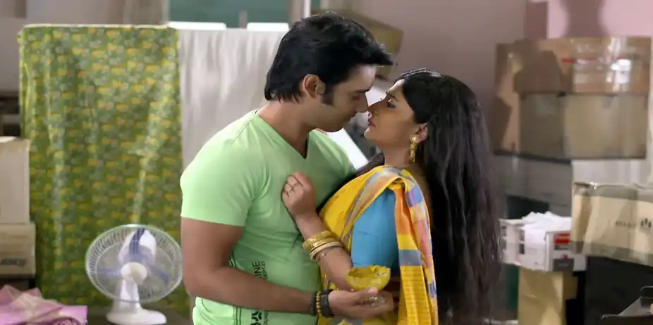 Pratidaan S4 E56 - Neel, Shimul's Romantic Moments