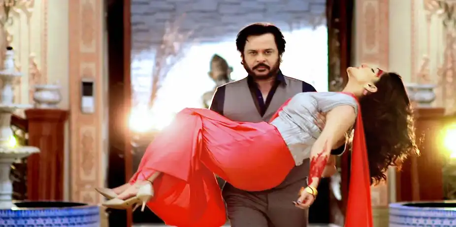 Ishqbaaz S4 E35 - Svetlana Meets With An Accident