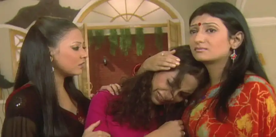 Kumkum - Ek Pyara Sa Bandhan S12 E16 - Can Kumkum Prove her Point?