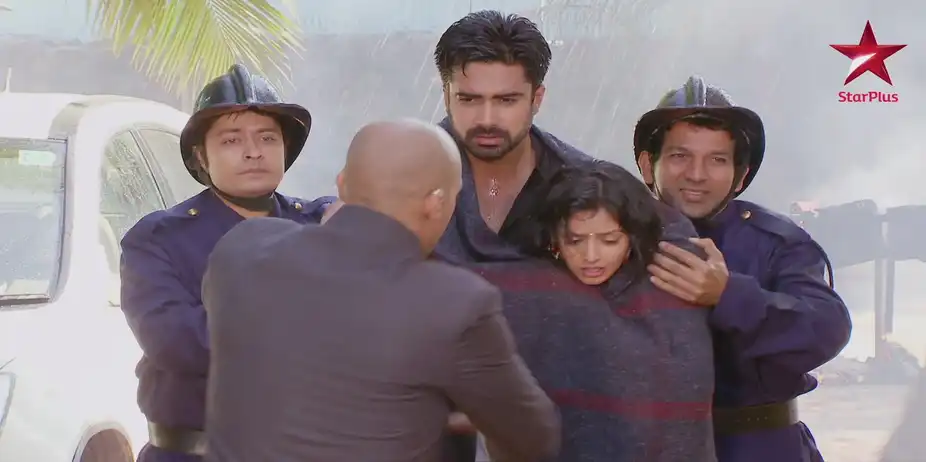Iss Pyar Ko Kya Naam Doon Ek Baar Phir S3 E27 - Shlok and Astha are rescued