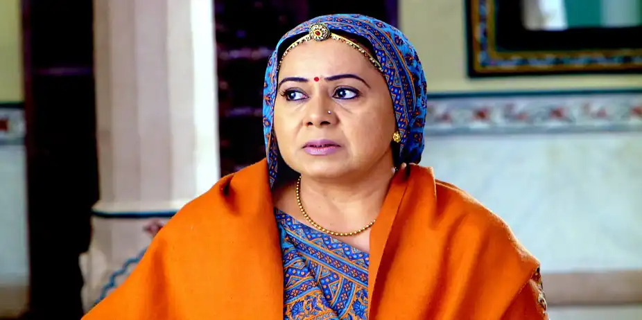 En Kanavan En Thozhan S6 E8 - Saroja Makes a Vow