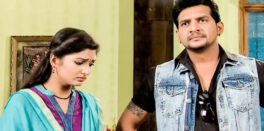 Amma S10 E300 - Rudra's Fight Continues