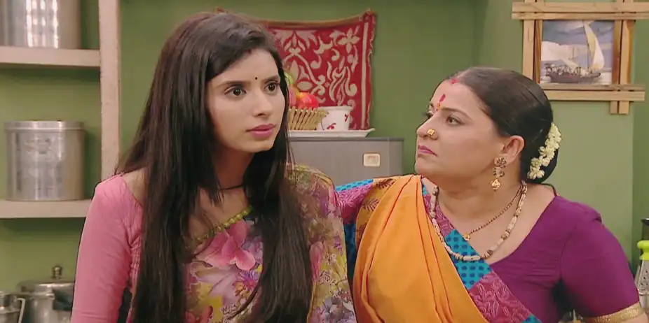 Mere Angne Mein S12 E19 - Preeti, Riya Argue