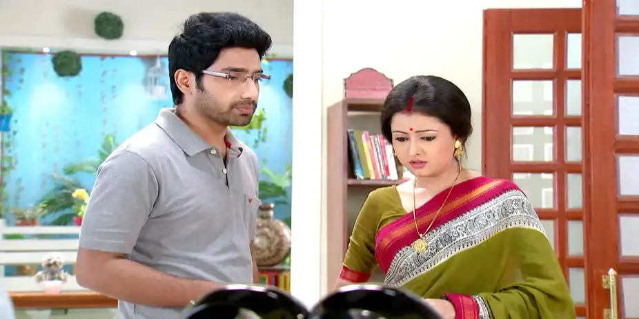 Ke Apon Ke Por S4 E63 - Param Brings Joba Home