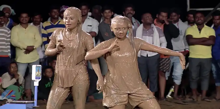 Pyate Hudgir Halli Life S4 E75 - Mud Becomes the Playground