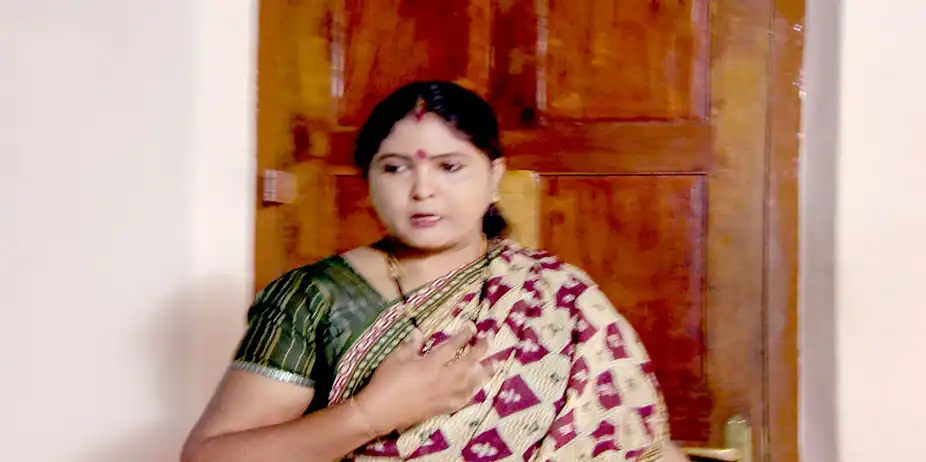 Chandanamazha S23 E9 - Anbujam's Risky Business