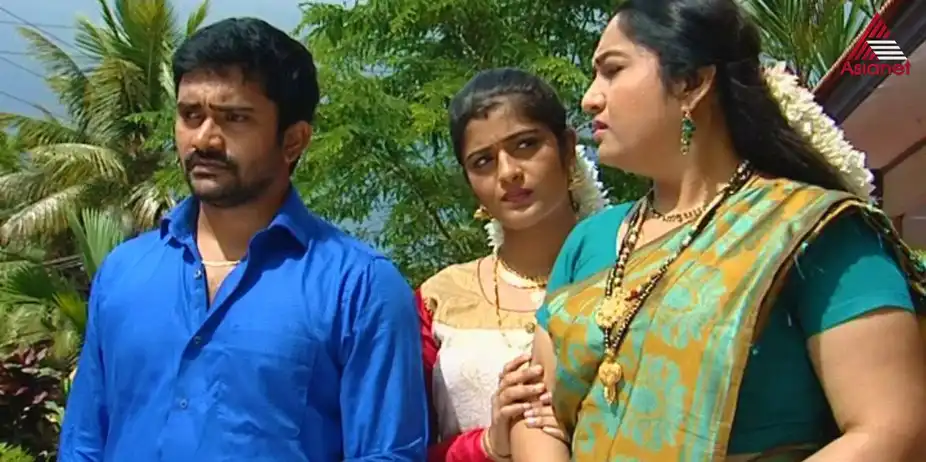 Chandanamazha S12 E26 - Abhishek gets the old car