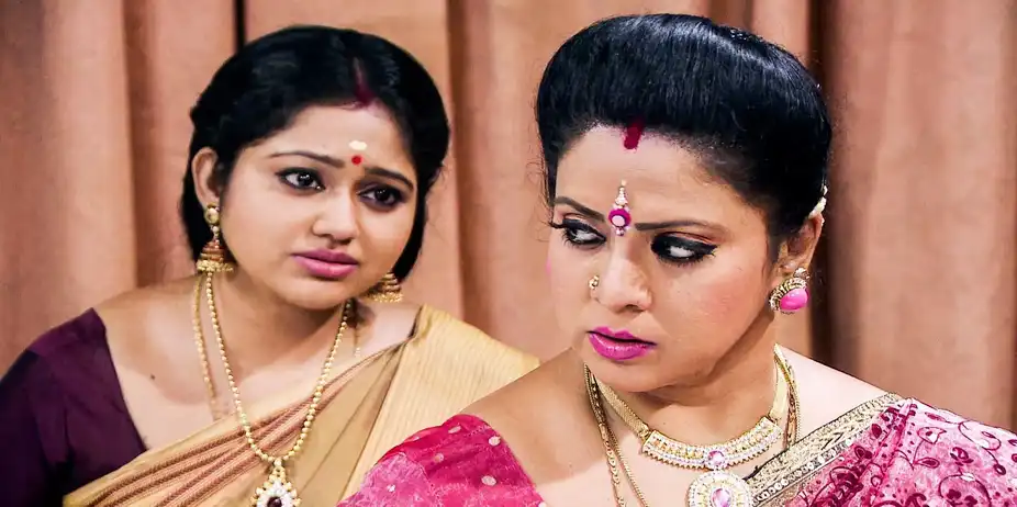 Chandanamazha S23 E13 - Urmila Blames Amrutha