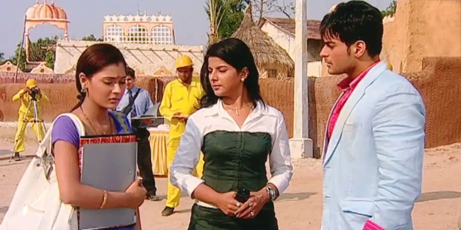 Sapna Babul Ka... Bidaai S8 E58 - Mallika Praises Sadhana