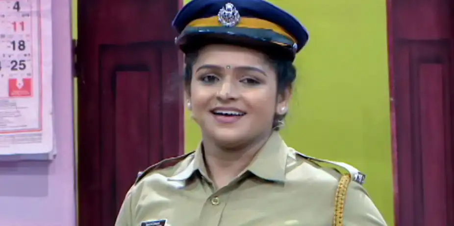 Comedy Time S7 E5 - Life at a Police Station