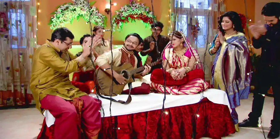 Milon Tithi S15 E28 - Riju Sings For Doyel