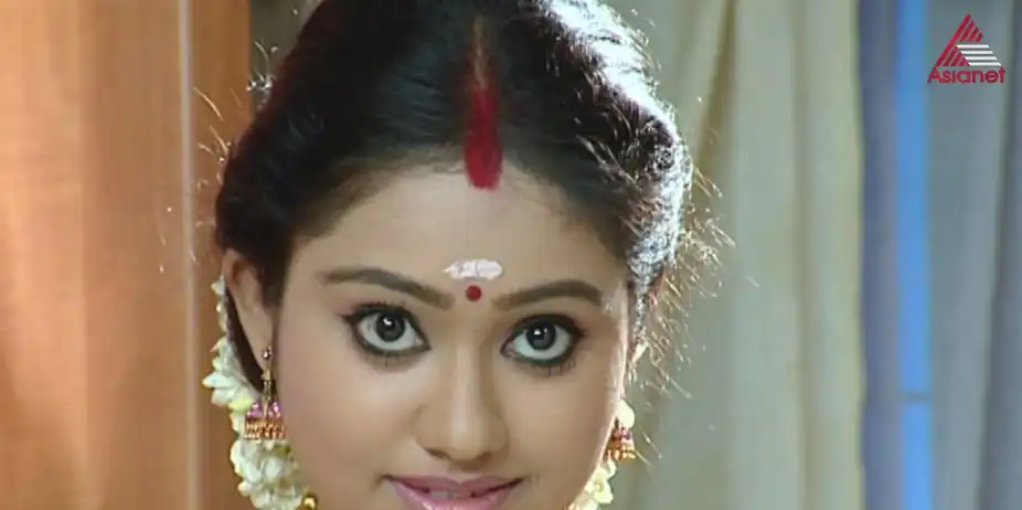 Chandanamazha S2 E2 - Amrutha impresses everyone