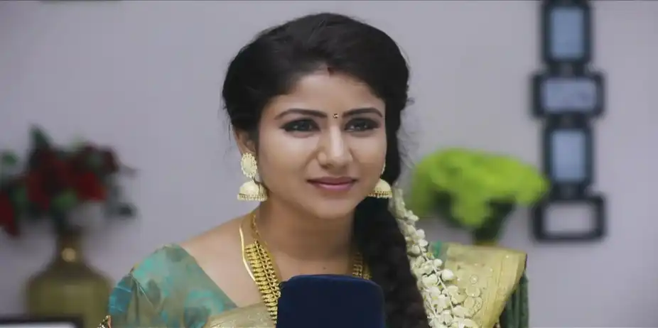 Watch Raja Rani 2 S1 E140 - Plotting against Sembaruthi on Hotstar with ...