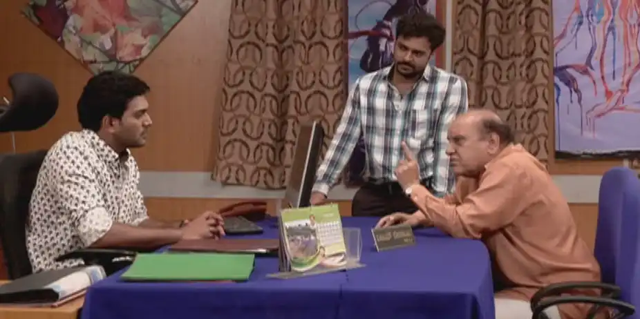 Amruthavarshini - 2012 S40 E25 - Srikanth confronts Vikram