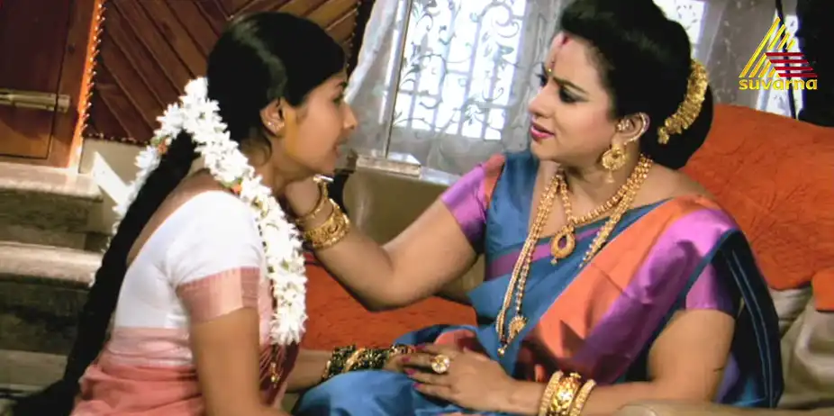 Durga S3 E14 - Damayanti Comforts Durga