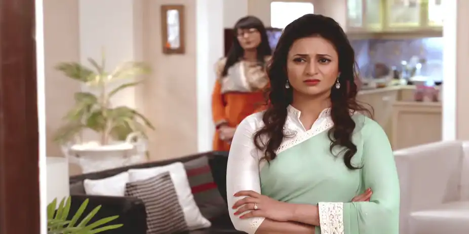 Yeh Hai Mohabbatein S37 E1 - Ishita Fires Gulabo!
