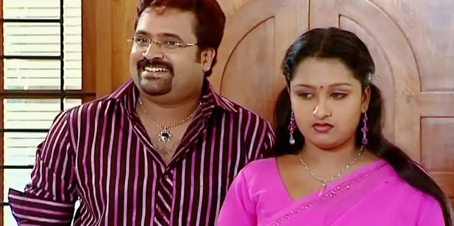 Parijatham S2 E38 - Aruna Meets Jayapal, Gets Trapped