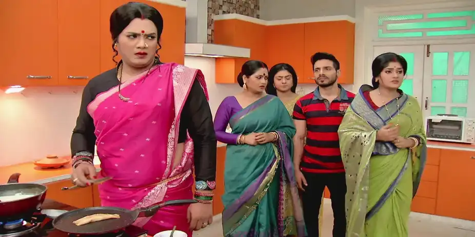 Khoka Babu S12 E90 - Khuki Prepares 'Pithe'