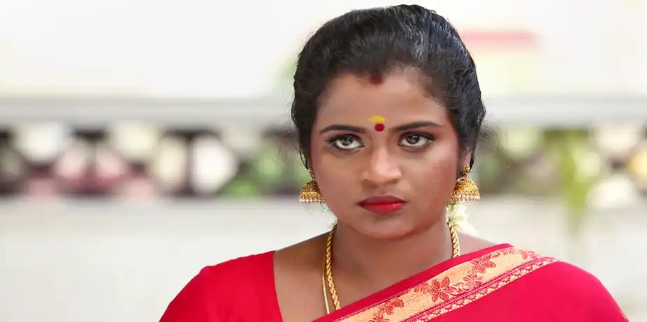 Pagal Nilavu S3 E19 - Malar Throws Sakthi Out