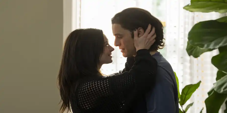 WeCrashed S1 E1 - This Is Where It Begins