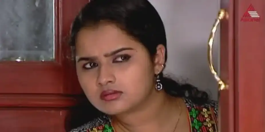 Amma S22 E806 - Shreya’s suspicions