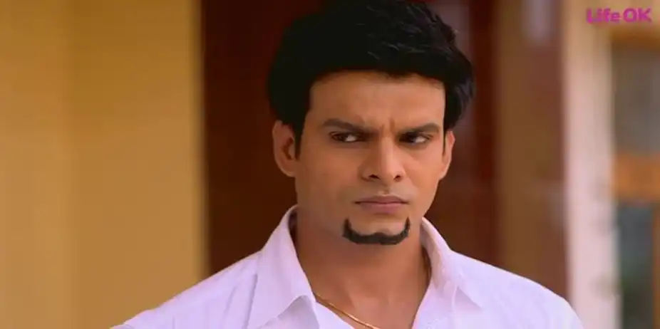 SuperCops Vs Super Villains S1 E22 - Tree experiment goes wrong