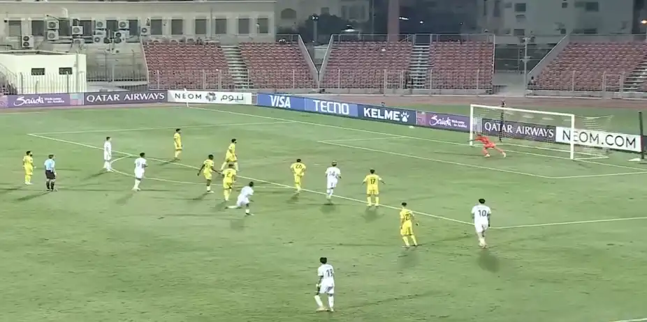 SENSATIONAL STRIKE! Fettouhi gave Al-Ahli an early lead