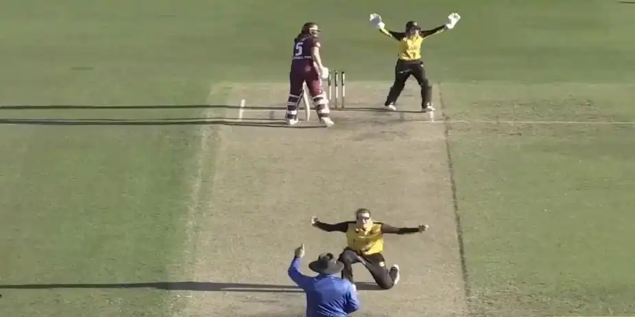 Amy Edgar's 4 for 37 | Match 1