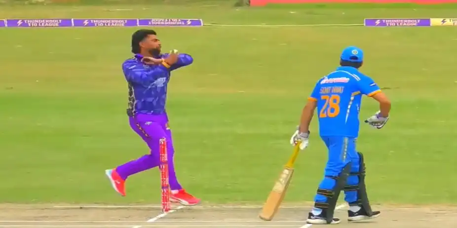 Chirag Tyagi's 3 for 28 | Match 17