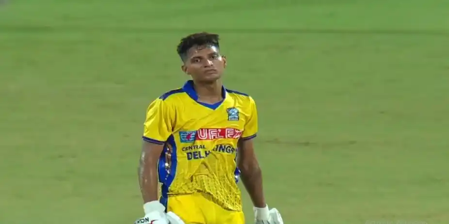 Yash Dhull's 72 off 49 | Match 29