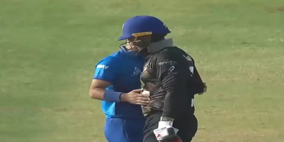 Mis-e-Ainak Knights beat Amo Sharks by 5 wickets | Match 8