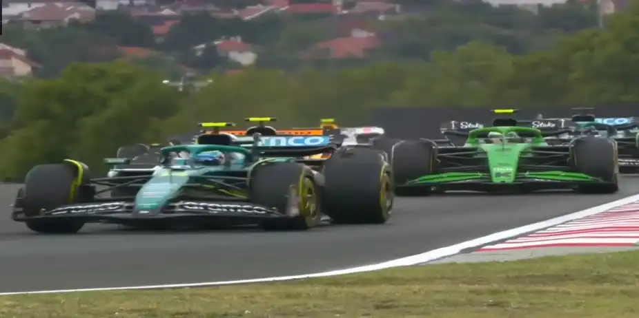 Tactical Brilliance! Russell & Alonso surged past Norris