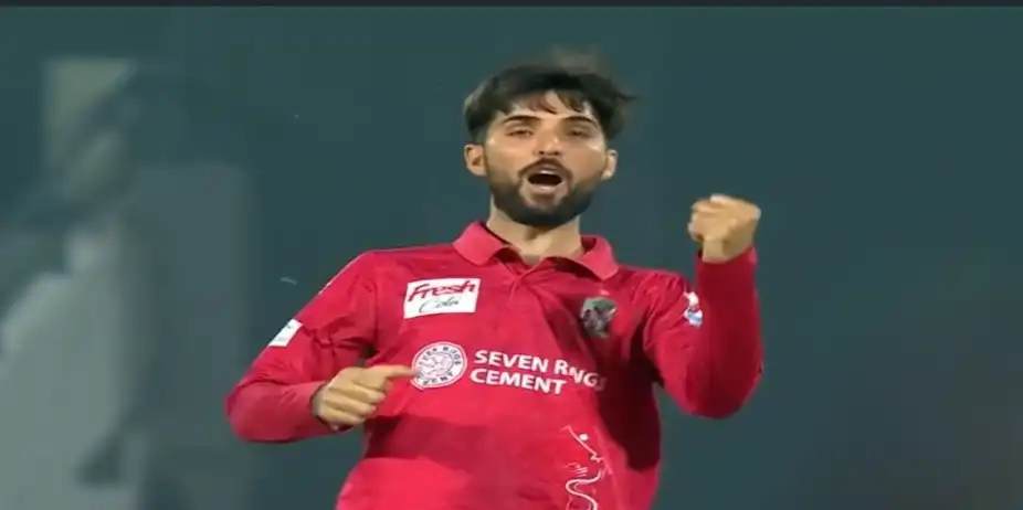 Jahandad Khan's 3 for 18 | Match 12 