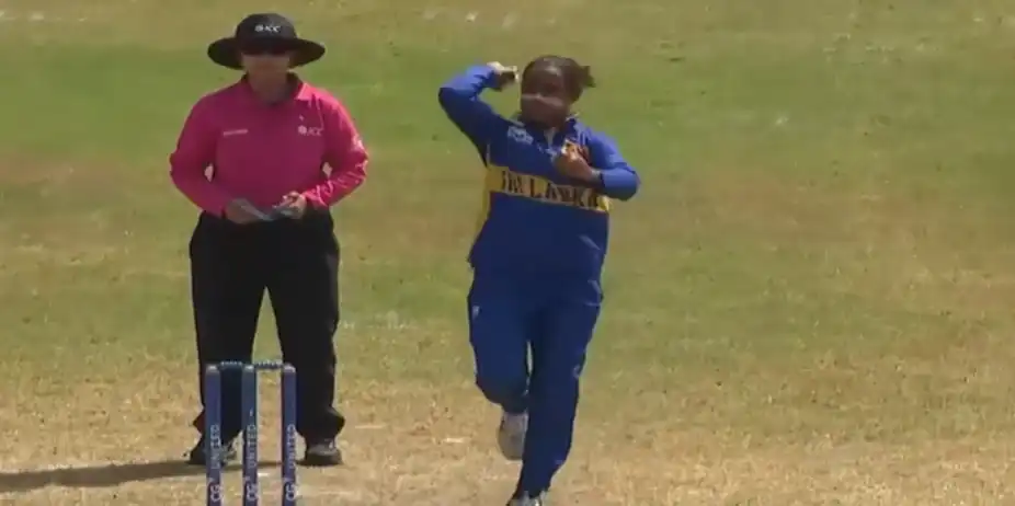 Nilakshika Silva's 3 for 20 | 2nd T20I